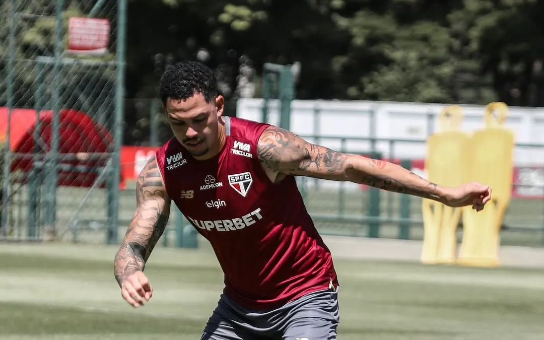 Luciano, participou dos treinos neste domingo e segue focado no duelo decisivo contra o Palmeiras. Foto: