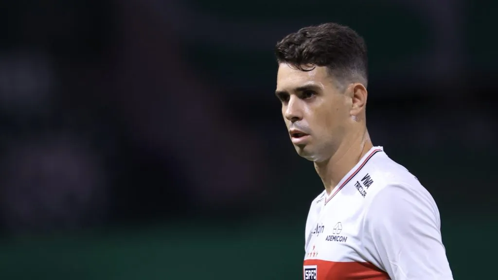 Oscar é um dos titulares na equipe de Luis Zubeldía. Foto: Marcello Zambrana/AGIF