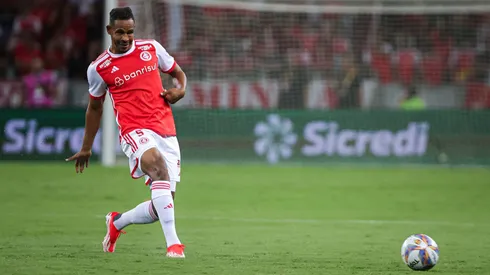 Fernando jogador do Internacional - Foto: Maxi Franzoi/AGIF
