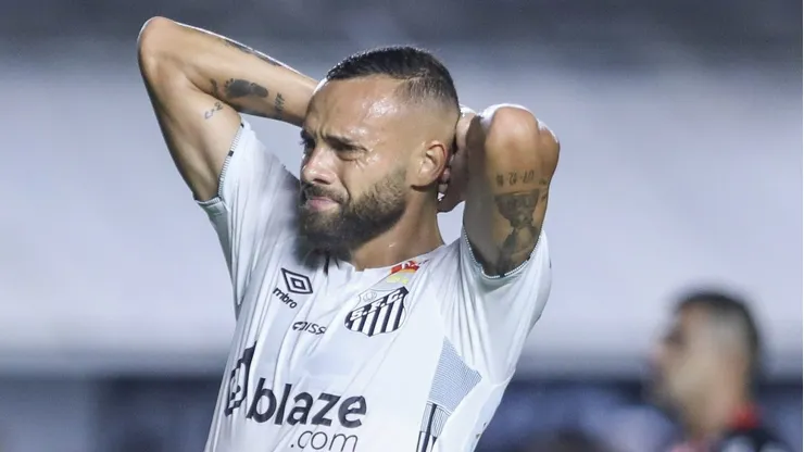 Guilherme tem saída do Santos decretada pela torcida