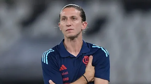 Filipe Luís toma decisão visando clássico na final do Campeonato Carioca
