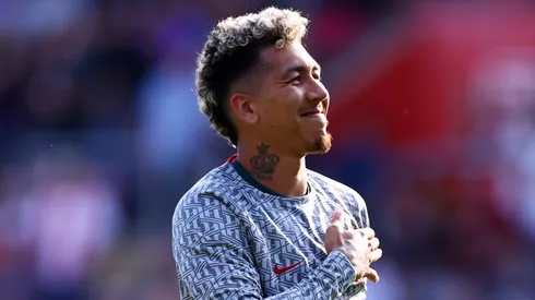 Roberto Firmino pode voltar a jogar na Inglaterra - (Photo by Michael Steele/Getty Images).