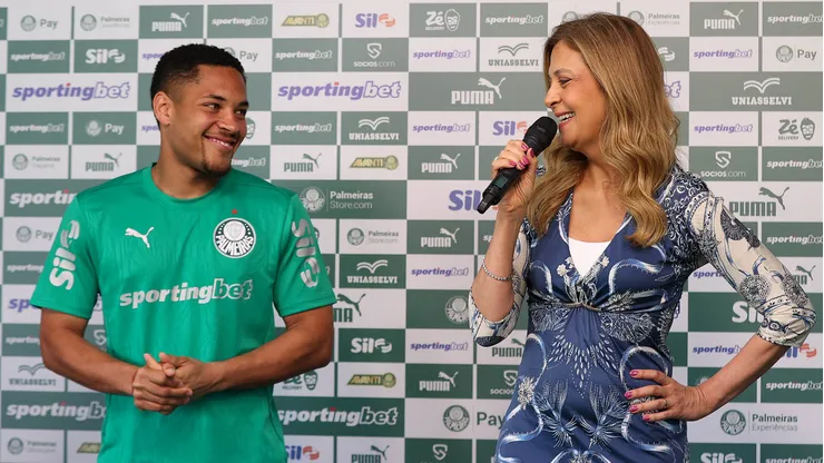 Leila promete 'bicho excepcional' no Palmeiras para vencer Choque-Rei, diz setorista