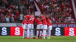 Jogadores do Internacional antes da partida contra Caxias - Foto: Maxi Franzoi/AGIF