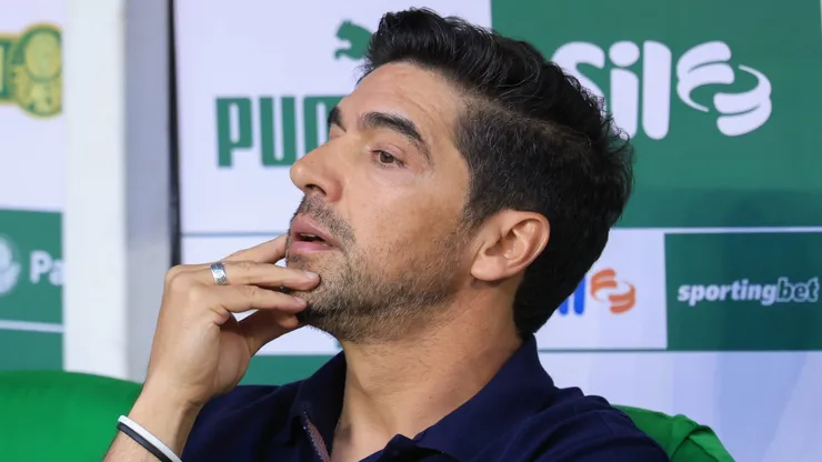 Abel Ferreira comentou sobre lance polêmico