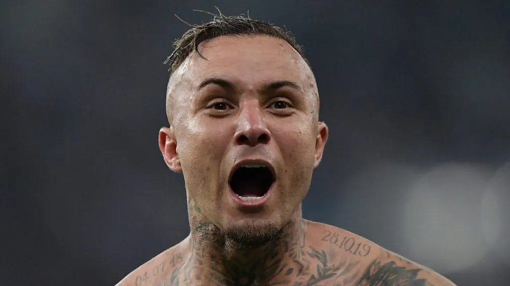 RJ – RIO DE JANEIRO – 15/02/2025 – CARIOCA 2025, FLAMENGO X VASCO – Everton Cebolinha jogador do Flamengo comemora seu gol durante partida contra o Vasco no estadio Maracana pelo campeonato Carioca 2025.