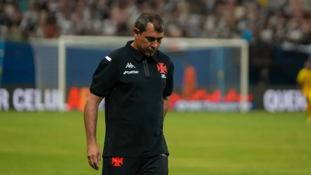 Fábio Carille em jogo diante do Madureira, pelo Estadual. Foto: Aguilar Abecassis/AGIF.