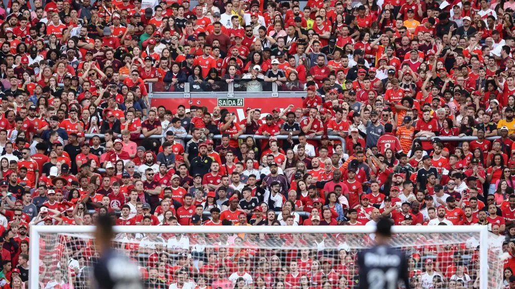 Beira-Rio recebendo a torcida do Internacional – Foto: Pedro H. Tesch/AGIF