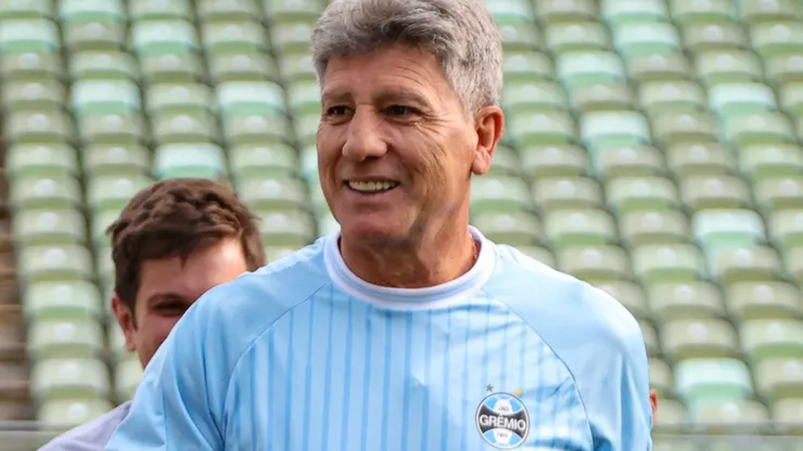 Renato Portaluppi durante partida entre América-MG e Grêmio, no Estádio Independência, pelo Brasileirão 2023.