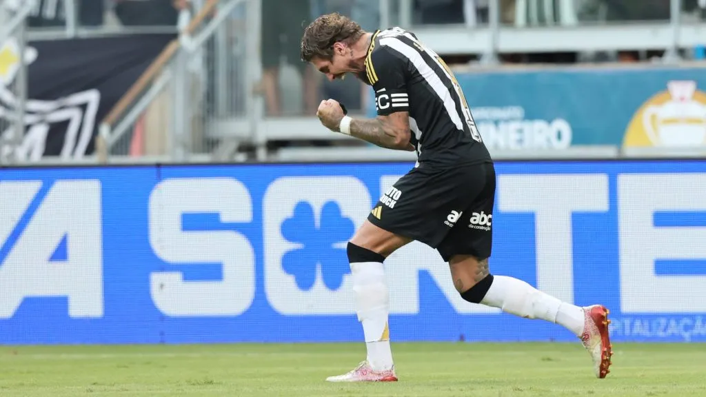 Lyanco comemora gol no Atlético-MG. Foto: Gilson Lobo/AGIF