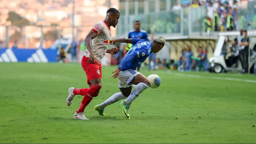 Cruzeiro e Bragantino pelo Brasileirão. Foto: Hugo Lopes/AGIF