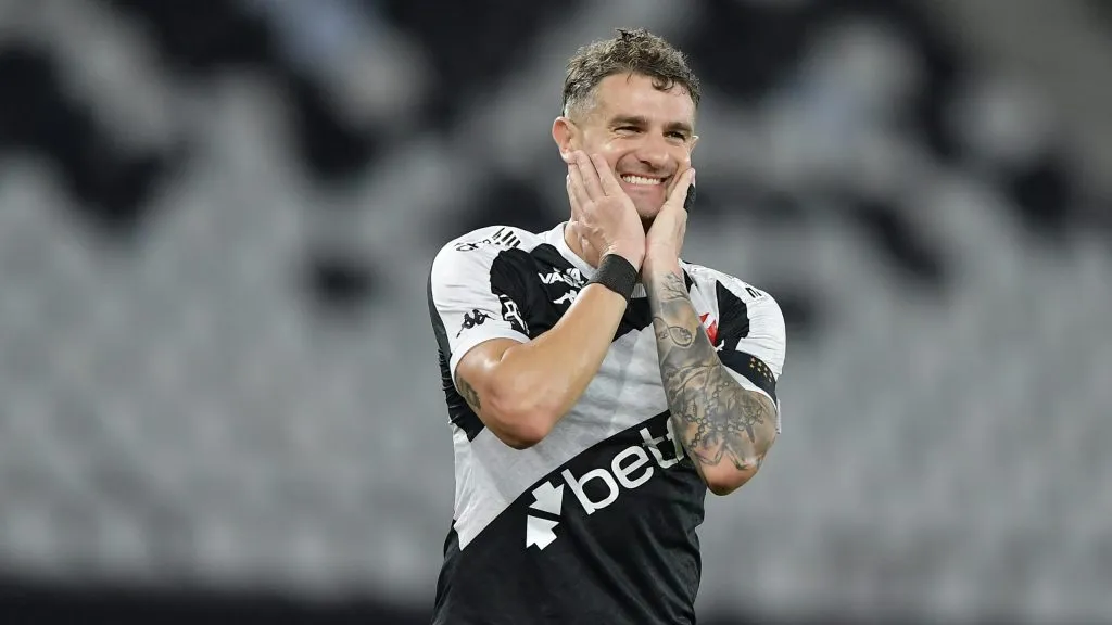 Vegetti, jogador do Vasco, durante partida contra o Nova Iguaçu, pela Copa do Brasil. Foto: Thiago Ribeiro/AGIF.