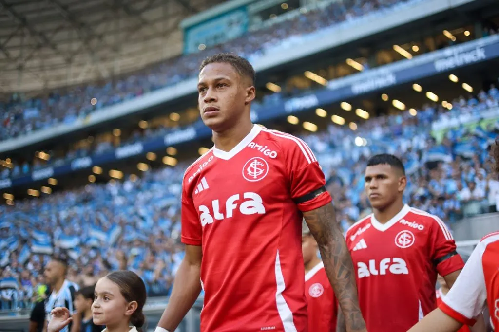 Vitinho em ação no primeiro Gre-Nal da final. Foto: Ricardo Duarte