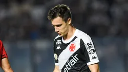 Lucas Piton pelo Vasco em partida do Brasileirão. Foto: Celso Pupo / Alamy Stock Photo