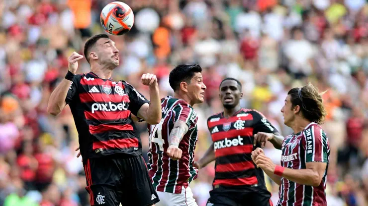 Flamengo e Fluminense em campo no Maracanã pelo Carioca - Foto: Andre Paes / Alamy Stock Photo
