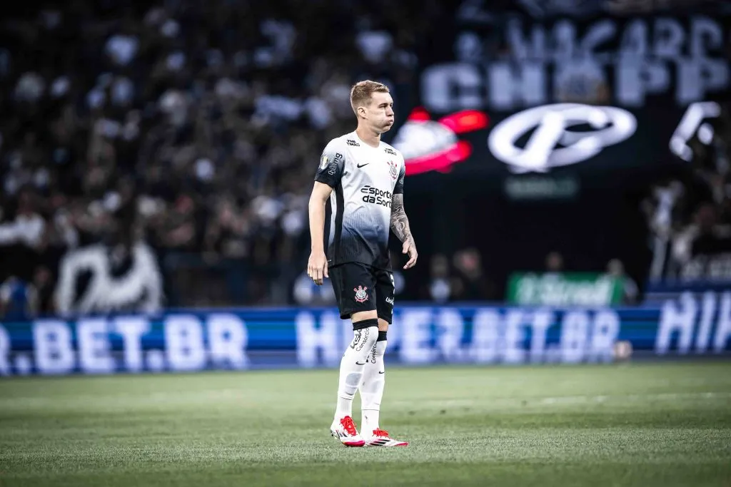 Charles em jogo do Campeonato Paulista. Foto: Leonardo Lima/AGIF