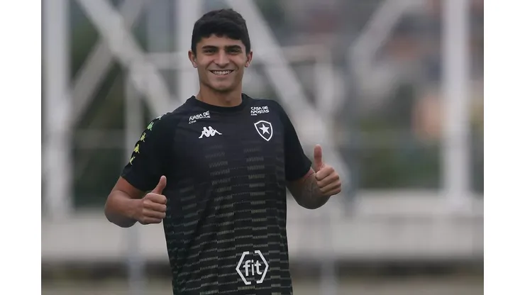 Lucas pimenta foi revelado pelo Botafogo, mas foi vendido no fim de 2019