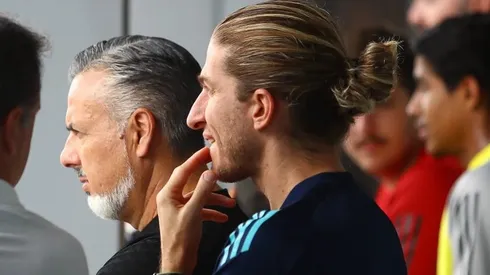 Filipe Luís e José Boto, do Fla. Foto: Gilvan de Souza/CRF