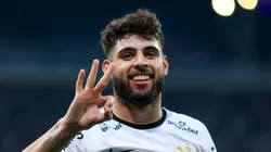 Yuri Alberto marando três gols diante do Atlético-GO na Copa do Brasil em 2022. Foto: Marcello Zambrana/AGIF