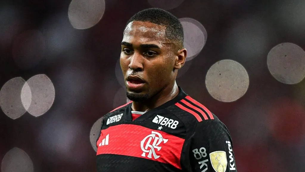 Lorran durante partida. Foto: Thiago Ribeiro/AGIF