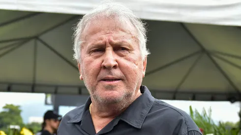 Zico não aprovou ninguém do Flamengo.