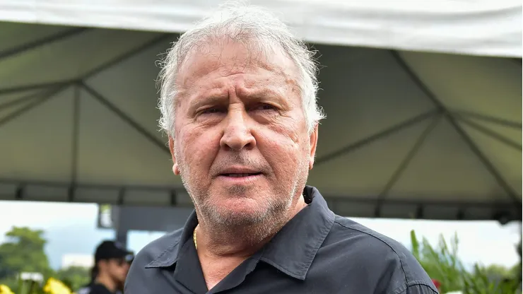 Zico não aprovou ninguém do Flamengo.