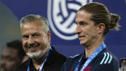 RJ - RIO DE JANEIRO - 22/02/2025 - CARIOCA 2025, FLAMENGO X MARICA - Danilo jogador do Flamengo comemora titulo com Jose Boto diretor de futebol e Filipe Luis tecnico da sua equipe apos partida contra o Marica no estadio Maracana pelo campeonato Carioca 2025.