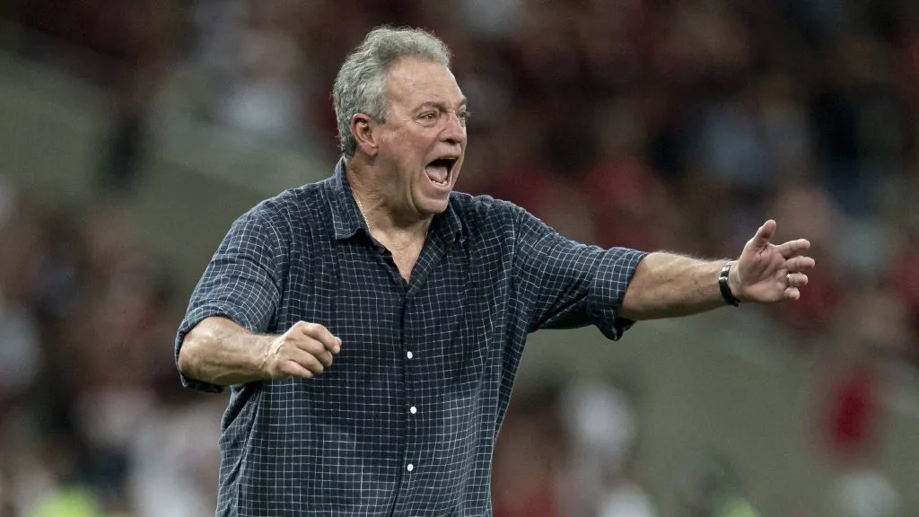 Abel Braga reclamou da arbitragem - Foto: Jorge Rodrigues/AGIF.