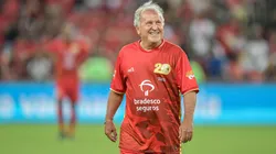 Zico no jogo das estrelas em 2024. Foto: Thiago Ribeiro/AGIF