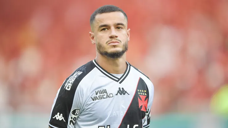RJ - RIO DE JANEIRO - 08/03/2025 - CARIOCA 2025, FLAMENGO X VASCO - Coutinho jogador do Vasco durante partida contra o Flamengo no estadio Maracana pelo campeonato Carioca 2025. Foto: Thiago Ribeiro/AGIF