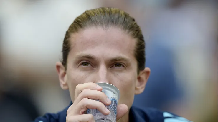 Filipe Luís durante partida contra o Fluminense no Maracanã.