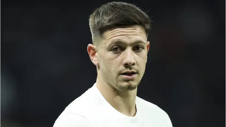Rodrigo Garro passou no 'teste' horas antes do jogo e será titular em Corinthians x Barcelona-EQU