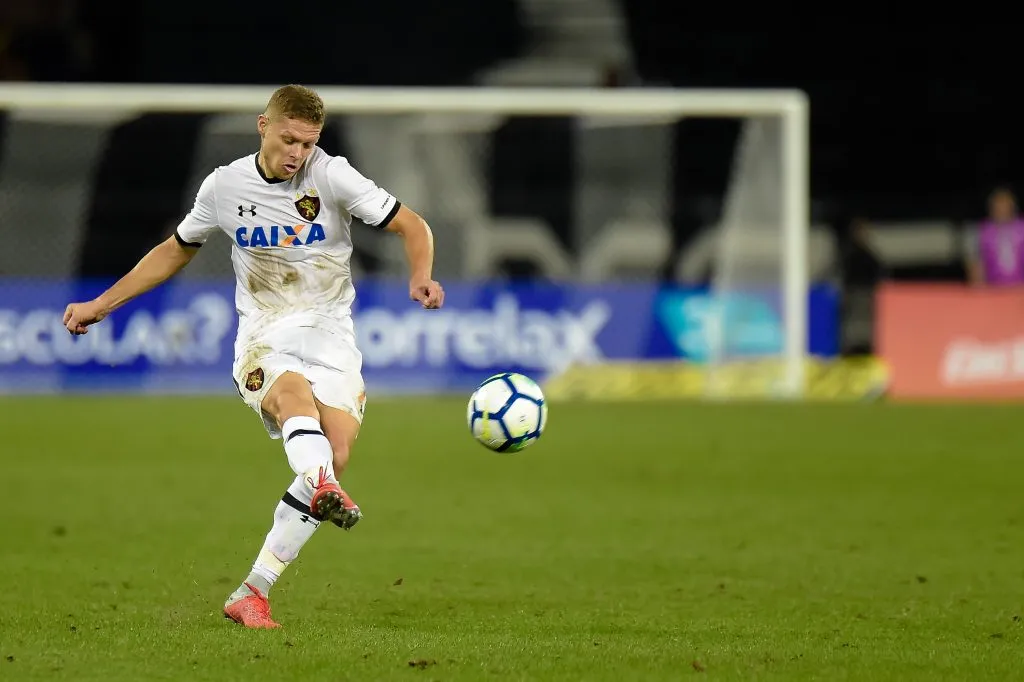 Marlone atuando como jogador do Sport – Foto: Thiago Ribeiro/AGIF