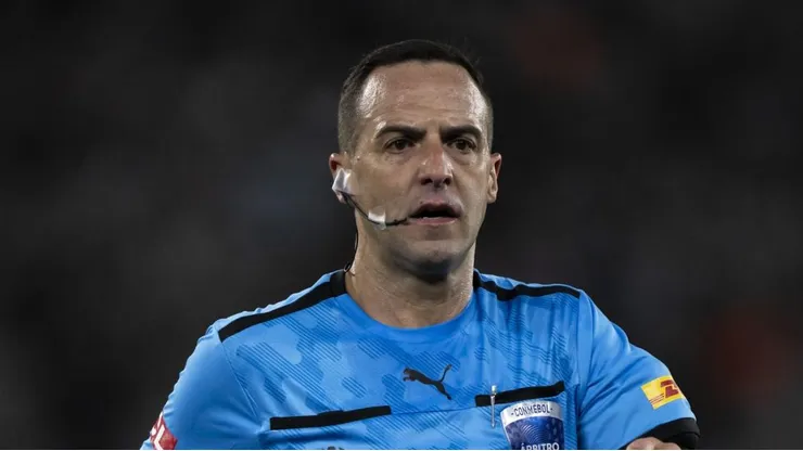 Esteban Ostojich, árbitro de Corinthians x Barcelona SC