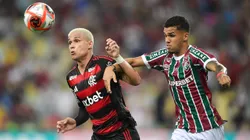 Flamengo aproveita falhas do rival para abrir vantagem em decisão do Cariocão 2025.