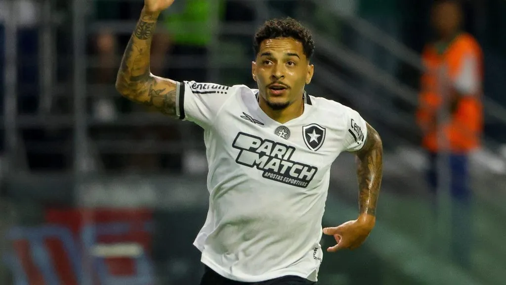Gregore comemora gol no Botafogo. Foto: Joisel Amaral/AGIF