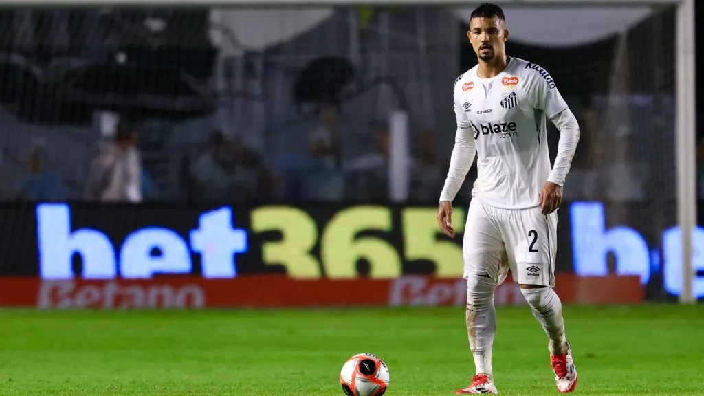 Zé Ivaldo vem agradando no Santos - Foto: Marcello Zambrana/AGIF.