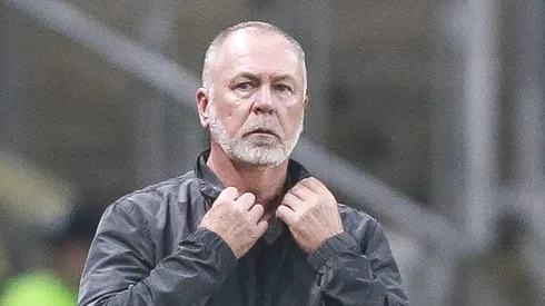 Mano Menezes comanda a equipe do Fluminense