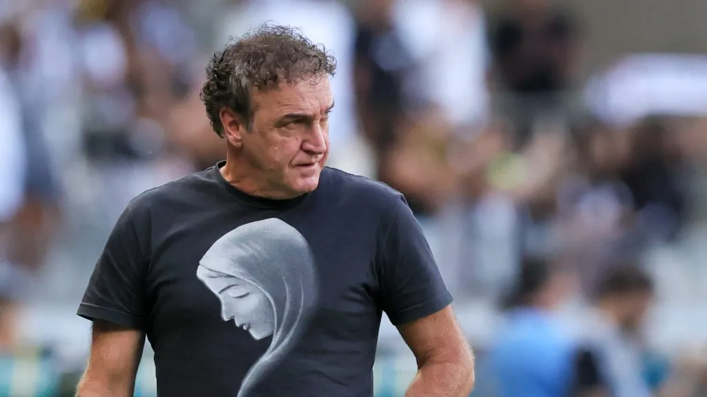 Cuca, técnico do Atlético-MG, durante partida contra o America-MG no estadio Mineirao pelo campeonato Mineiro 2025. Foto: Gilson Lobo/AGIF