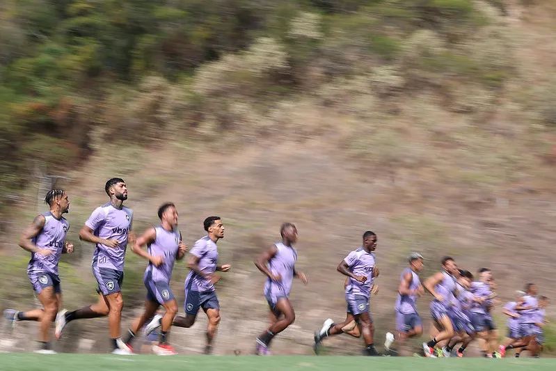 Jogadores do Botafogo durante treino. Foto: Vitor Silva/Botafogo