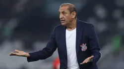 Ramón Díaz chega pressionado para decisão