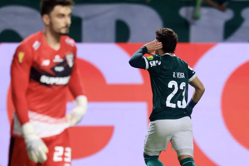 Raphael Veiga jogador do Palmeiras comemora seu gol durante partida contra o Sao Paulo. Foto: Marcello Zambrana/AGIF