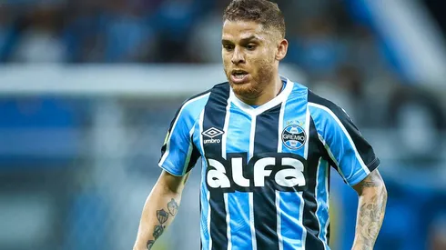 Cuéllar lesionou no Grêmio