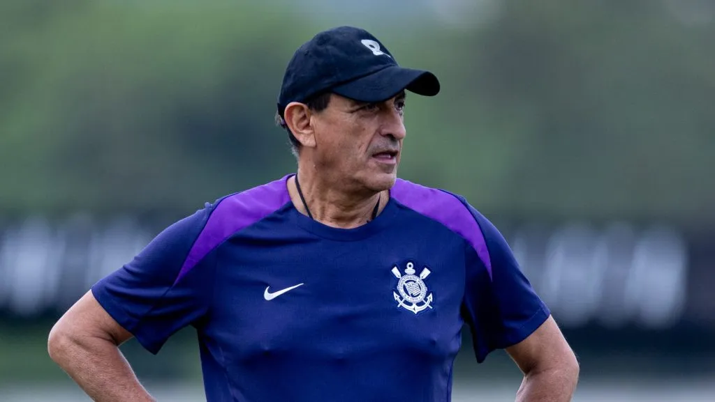 Ramón Díaz em treino do Corinthians