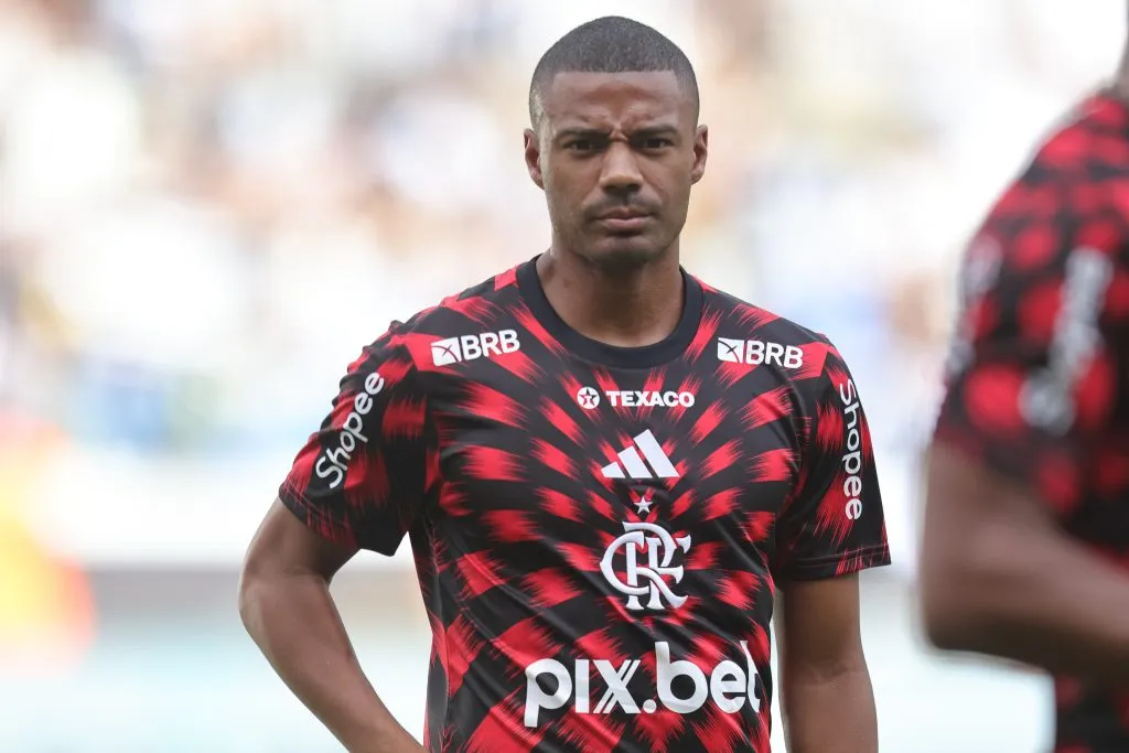 De La Cruz jogador do Flamengo durante partida contra o Botafogo no estádio Mangueirão pelo campeonato Supercopa 2025. Foto: Fernando Torres/AGIF