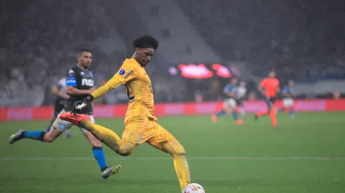 Hugo Souza goleiro do Corinthians durante partida contra o Racing no estádio Arena Corinthians pelo campeonato Copa Sul-Americana 2024. Foto: Ettore Chiereguini/AGIF
