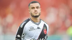 Coutinho jogador do Vasco durante partida contra o Flamengo no estádio Maracanã pelo campeonato Carioca 2025.