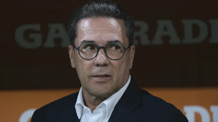 Tecnico Vanderlei Luxemburgo será o comentarista junto de Galvão Bueno na Amazon, em abril - Foto: Daniel Vorley/AGIF