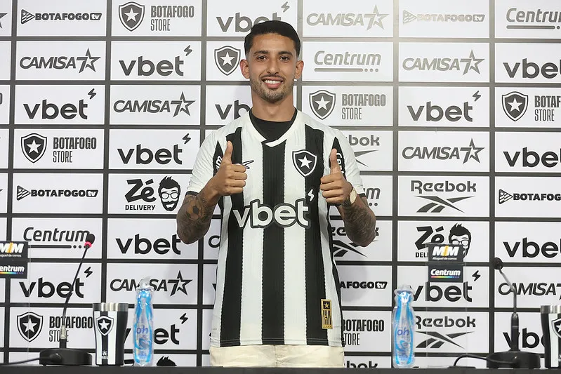 Santiago Rodríguez durante sua apresentação no Botafogo. Foto: Vitor Silva/Botafogo