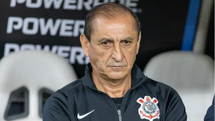 Ramón Díaz, treinador do Corinthians